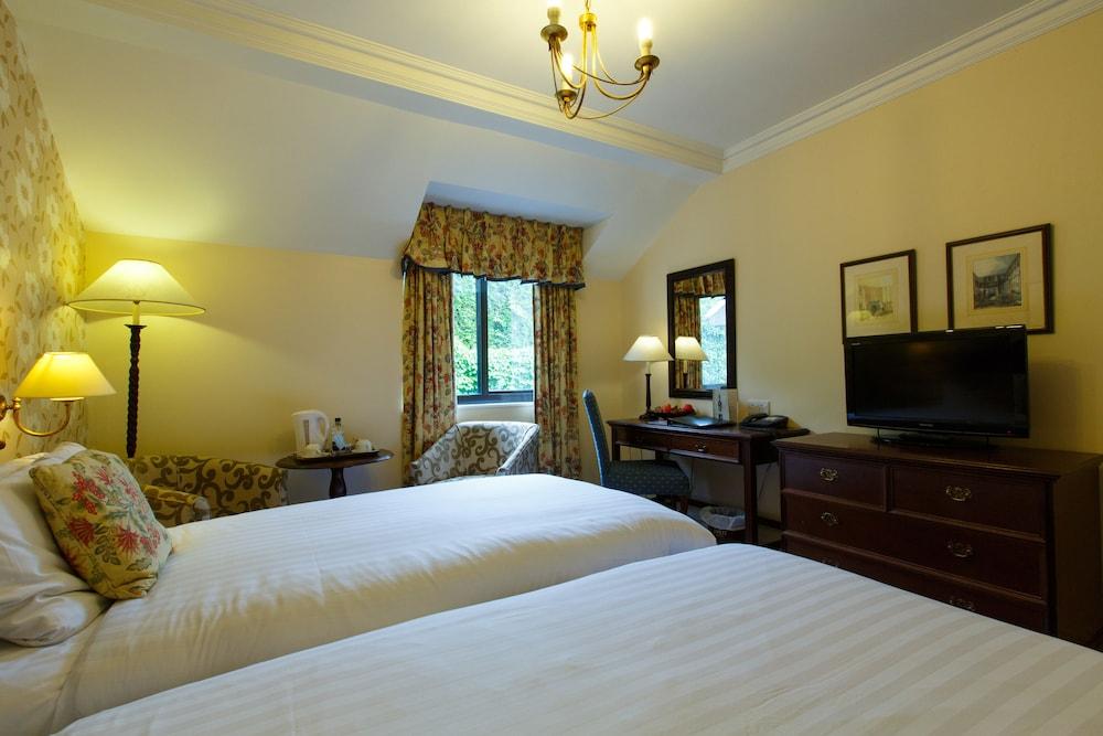 Kingston Lodge Hotel Kingston upon Thames  Eksteriør billede
