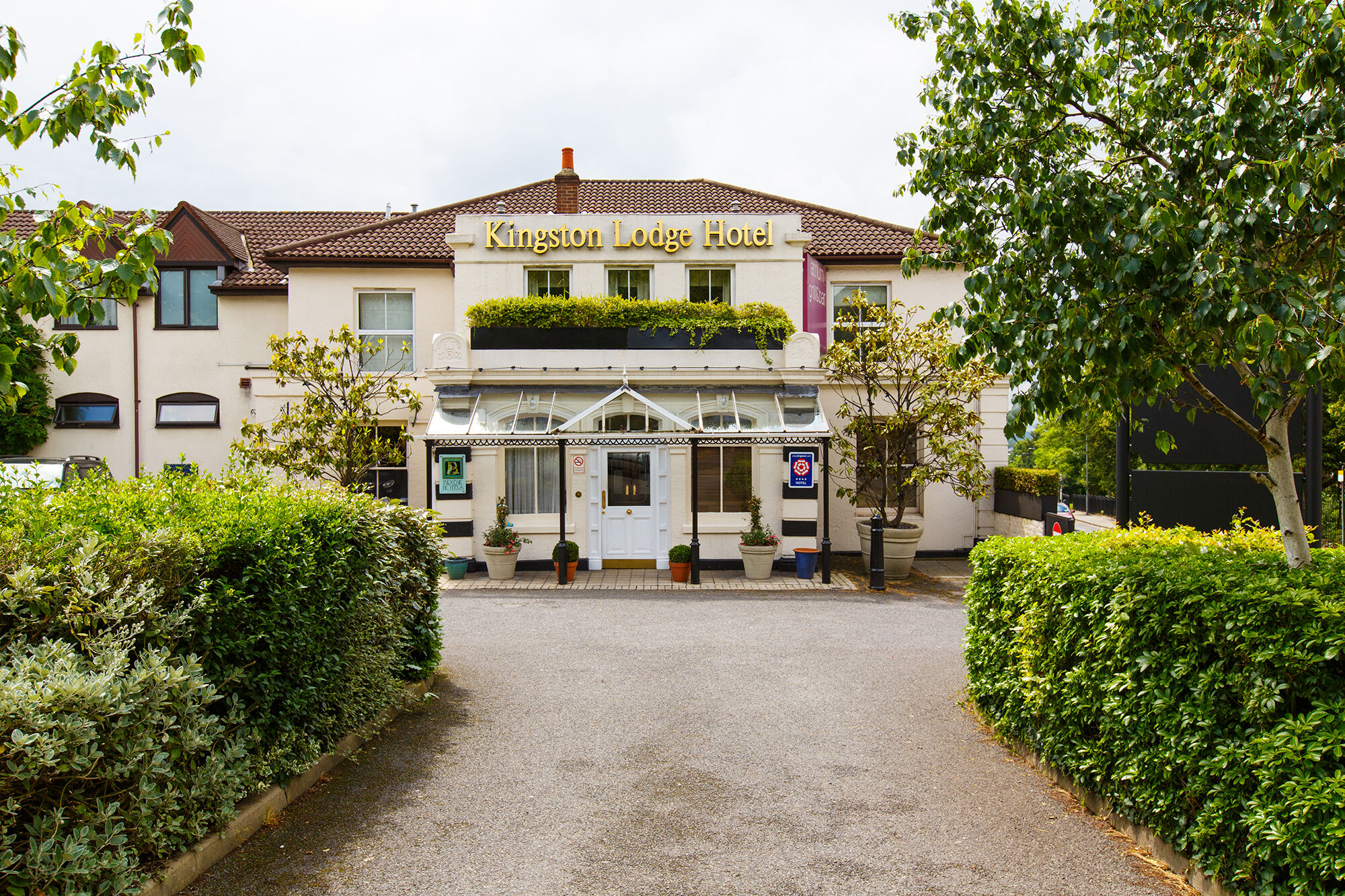 Kingston Lodge Hotel Kingston upon Thames  Eksteriør billede